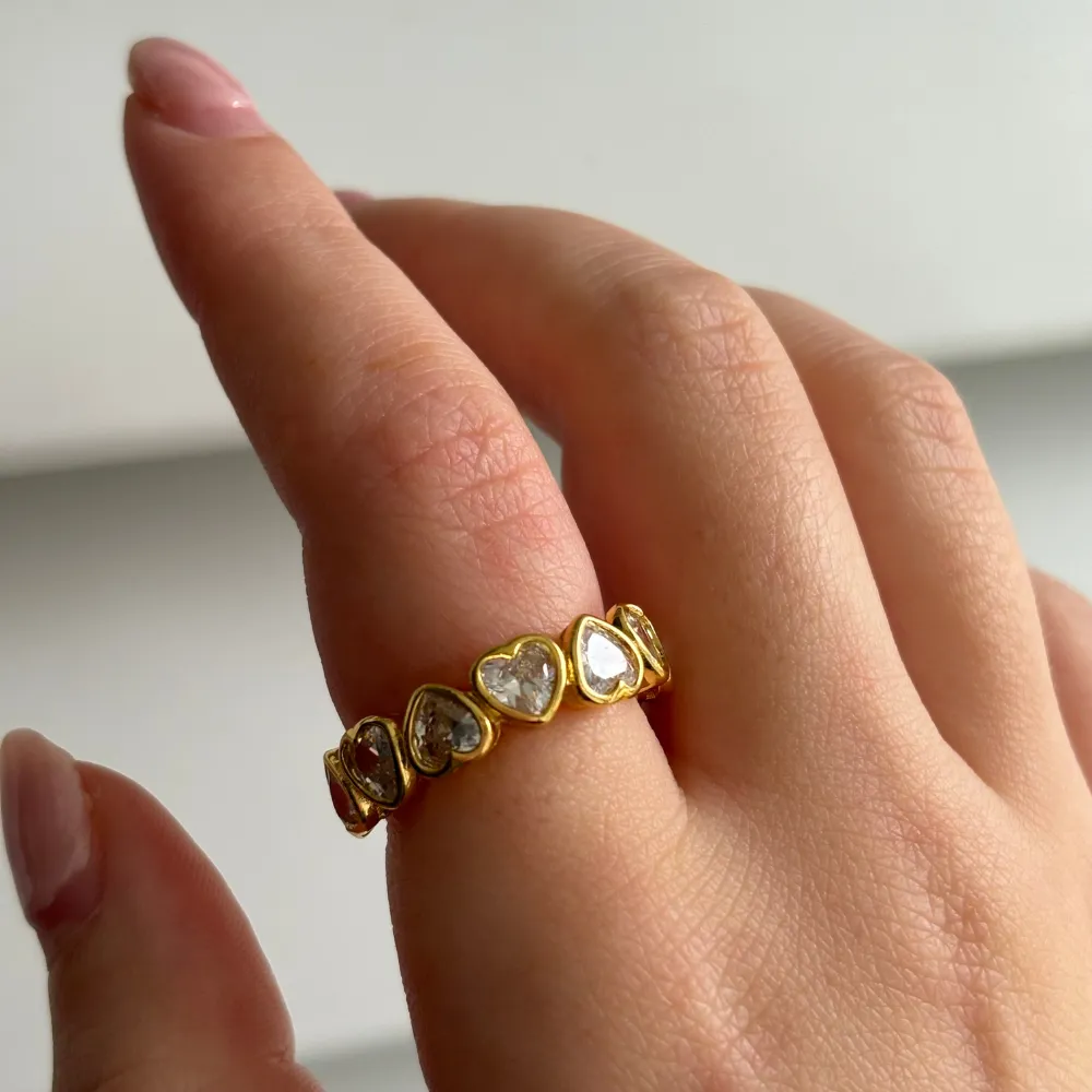 Crystal Heart Ring - Clear
