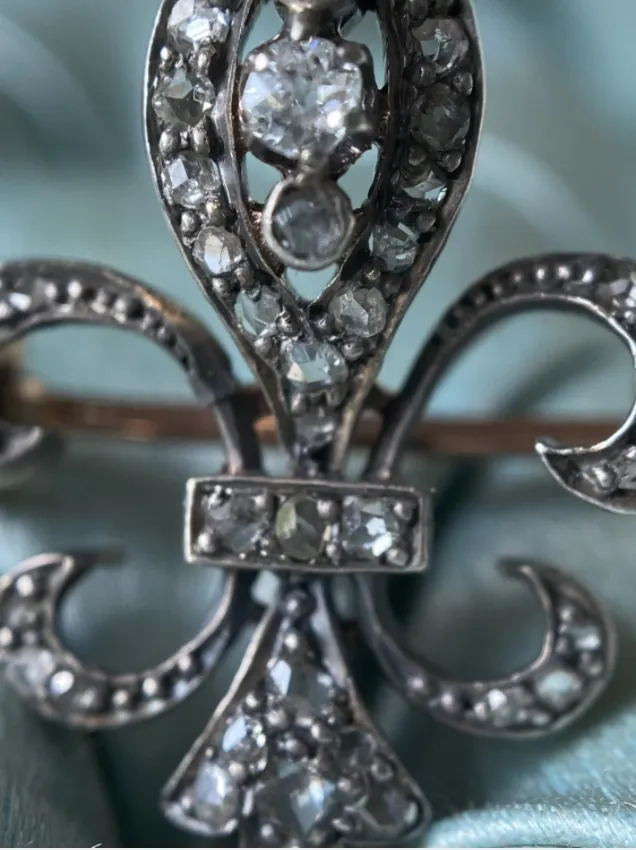French Early Third Republic C. 1890 18ct Gold Silver Topped Diamond Fleur de Lys/Lis