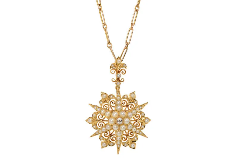Making the Most - Natural Pearl Pendant Chain Hair Fitting in Box