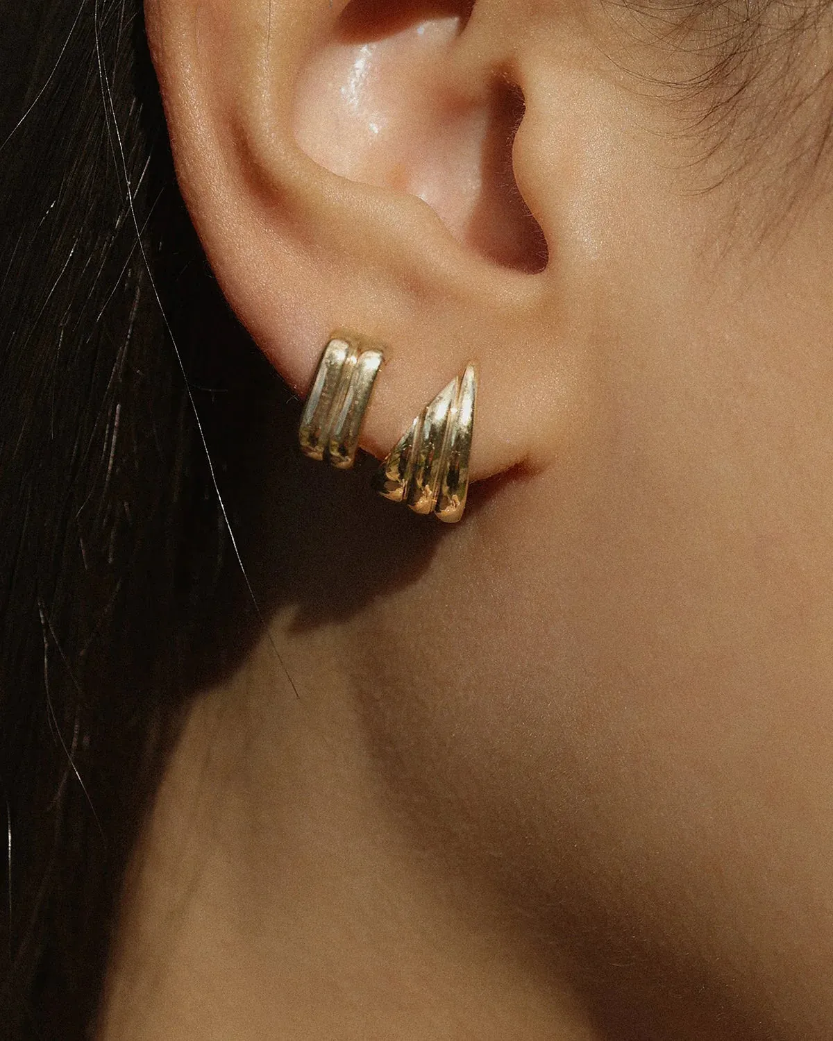 Swirl Studs  Gold