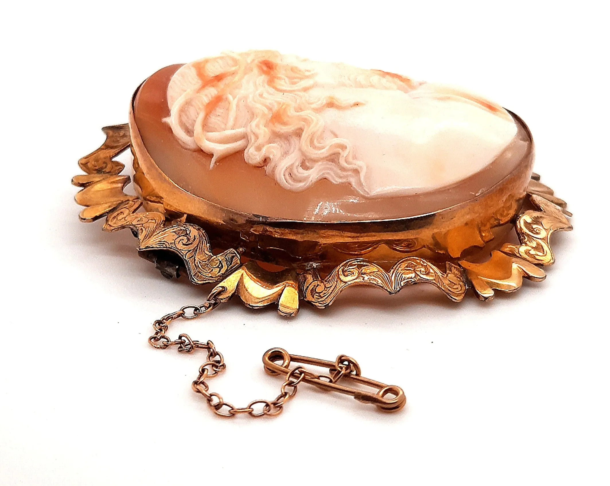 Vintage 9ct Yellow Gold Cameo Brooch