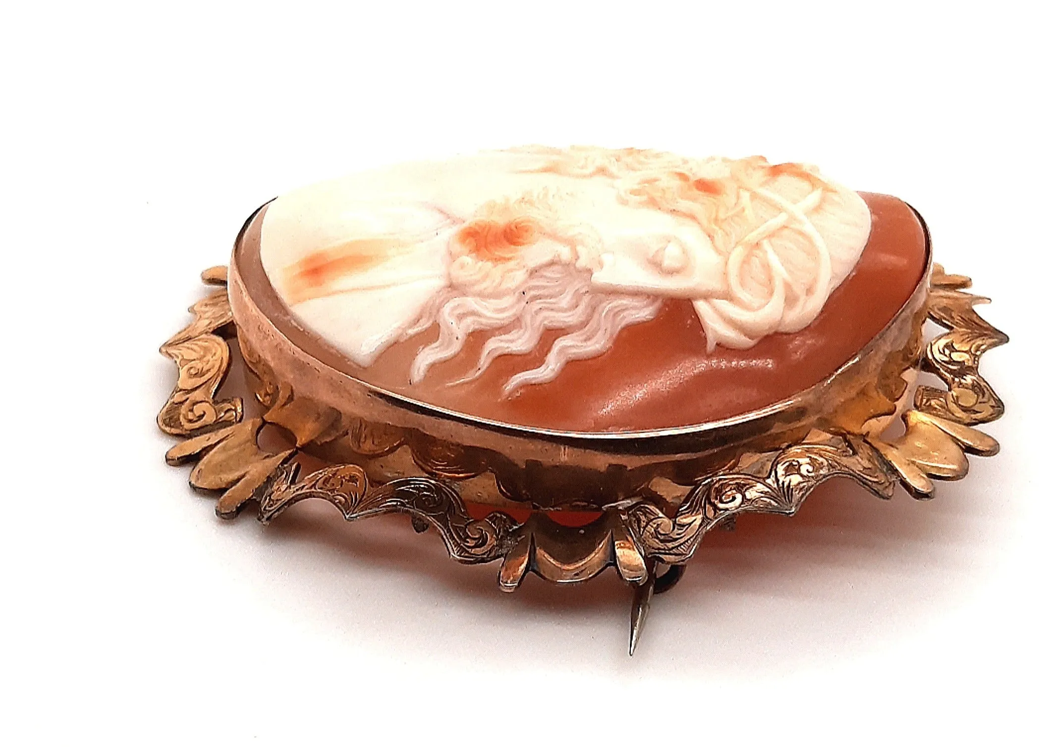 Vintage 9ct Yellow Gold Cameo Brooch